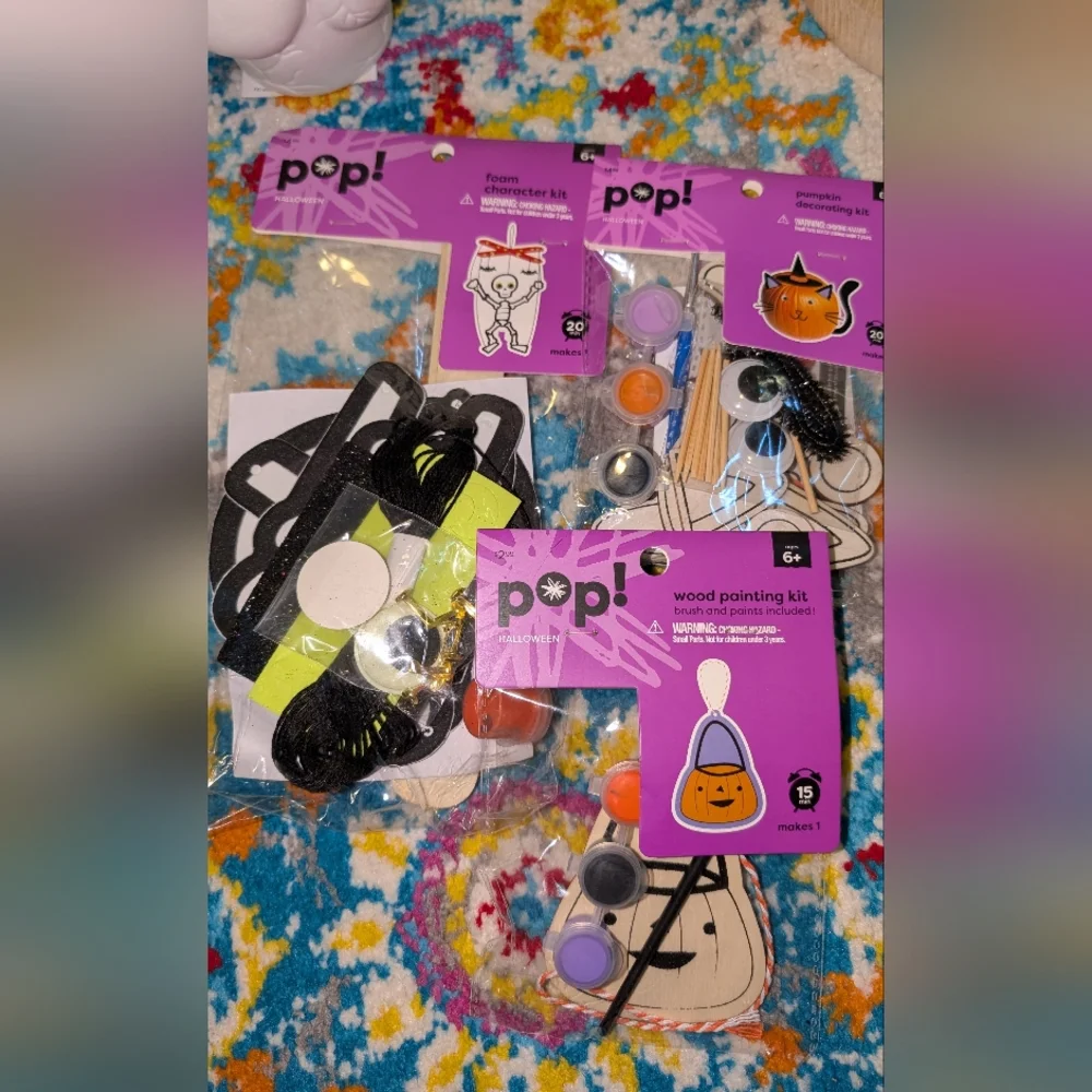 Huge lot of NEW Halloween crafts